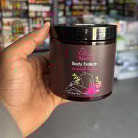 دلكة الجسم الطبيعية من اللمسة