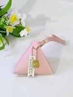 حقيبه جلد مثلث ( وردي )