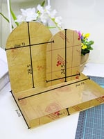 صينية تقديم اكريلك شفاف مع ظهر مقوس