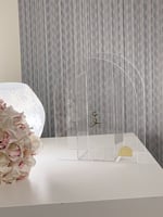 استاند مسكة عروس