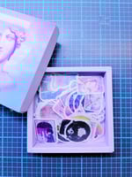 200 استكر التحف