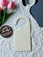 تعليقة باب اكريلك