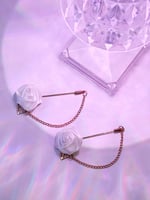 بروش ورد أبيض