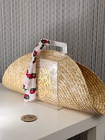 استاند مسكة لصواني الخيزران