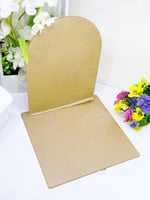 استاند اكريلك شفاف مقوس بقاعدة كبيرة