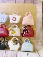 استاند علاقات شفاف