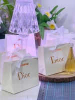 تنسيق توزيعات اكياس ديور مع عطر جادور