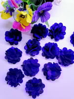 درزن ورد ساتان كحلي