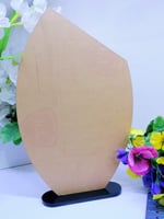 لوح اكريلك بيضاوي حاد شفاف مع قاعدة