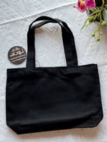 حقيبة توت باق أسود 30×20 سم