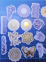 60 استكر زخارف ذهبيه