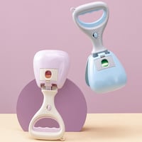 منقار فضلات حيوان اليف ألوان متباينة مع كيس فضلات...