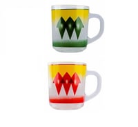 كوب غضار زجاج بيد