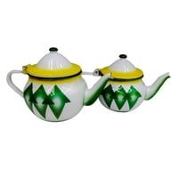 ابريق غضار يد جنب اخضر