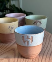 اكواب نحت جهه حسب الطلب