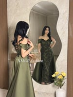 6885 -فستان سهرة زيتوني مطرّز مع ذيل ساتان