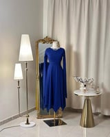 5694 -فستان أنيق بكم طويل وقصة ملكية