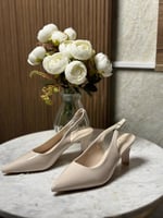 كعب انيق s52672