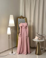 5702 -فستان كلاسيكي بلمسة جميلة