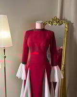 فستان فاخر بالألوان الكلاسيكية الأحمر والأسود 5572