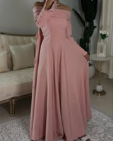 5702 -فستان كلاسيكي بلمسة جميلة