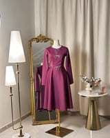 5730 -فستان ميدي أنيق بتصميم كلاسيكي