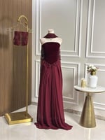 6744 - فستان عودي مخملي مع دانتيل ناعم