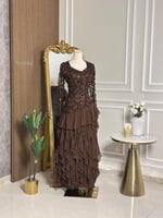 6786 - فستان سواريه بني فخم بتطريز لامع وتنورة كشك...