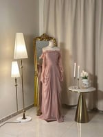 6148-فستان وردي فاخر بأكمام دانتيل وتفاصيل أنثوية...