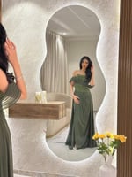 6852-فستان سهره اخضر زيتوني بتصميم ملفت و خلاب