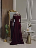 6785 - فستان مخملي بلمسة دانتيل فاخرة