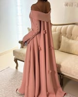 5702 -فستان كلاسيكي بلمسة جميلة