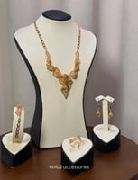 طقم اكسسوار ذهبي A1355