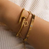 مجموعة اساور فان كليف