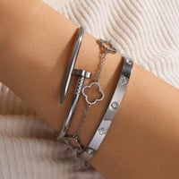 مجموعة اساور فان كليف