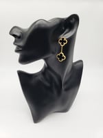 حلق فان كليف وردتين عدة الوان - مستوحى