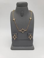 طقم سلسال وحلق زركون بتصميم عصري