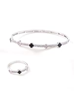 سوارة وخاتم مطليان بالبلاتينيوم