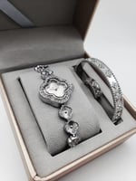 بكج سوارة مع خاتم وساعة مستوحى من فان كليف