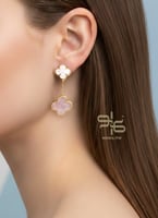 حلق فان كليف وردتين عدة الوان - مستوحى