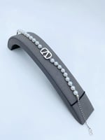 بوكس توزيعه 5 اساور بتصميم عصري