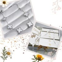 بوكس توزيعه 5 اساور فان كليف ميني - مستوحى