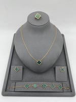 طقم فان كليف 4 قطع اخضر - مستوحى