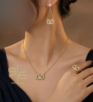 طقم فالنتينو 4 قطع فضي وذهبي - مستوحى