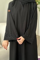 عباية شك أسود