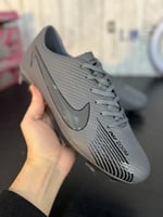 حذاء كورة القدم رصاصي حبوب ماستر كواليتي