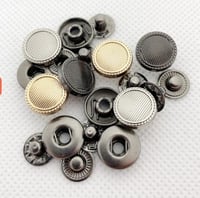 زراير طقطق معدن 8 قطع