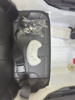 سيارة اطفال كهربائية ركوب شكل لاندكروزر بوليسي