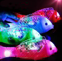 متعة محاكاة السمكة التعليمية المضيئة المتحركة للطف...