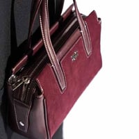 شنطة بهيرة جلد طبيعي حجم وسط